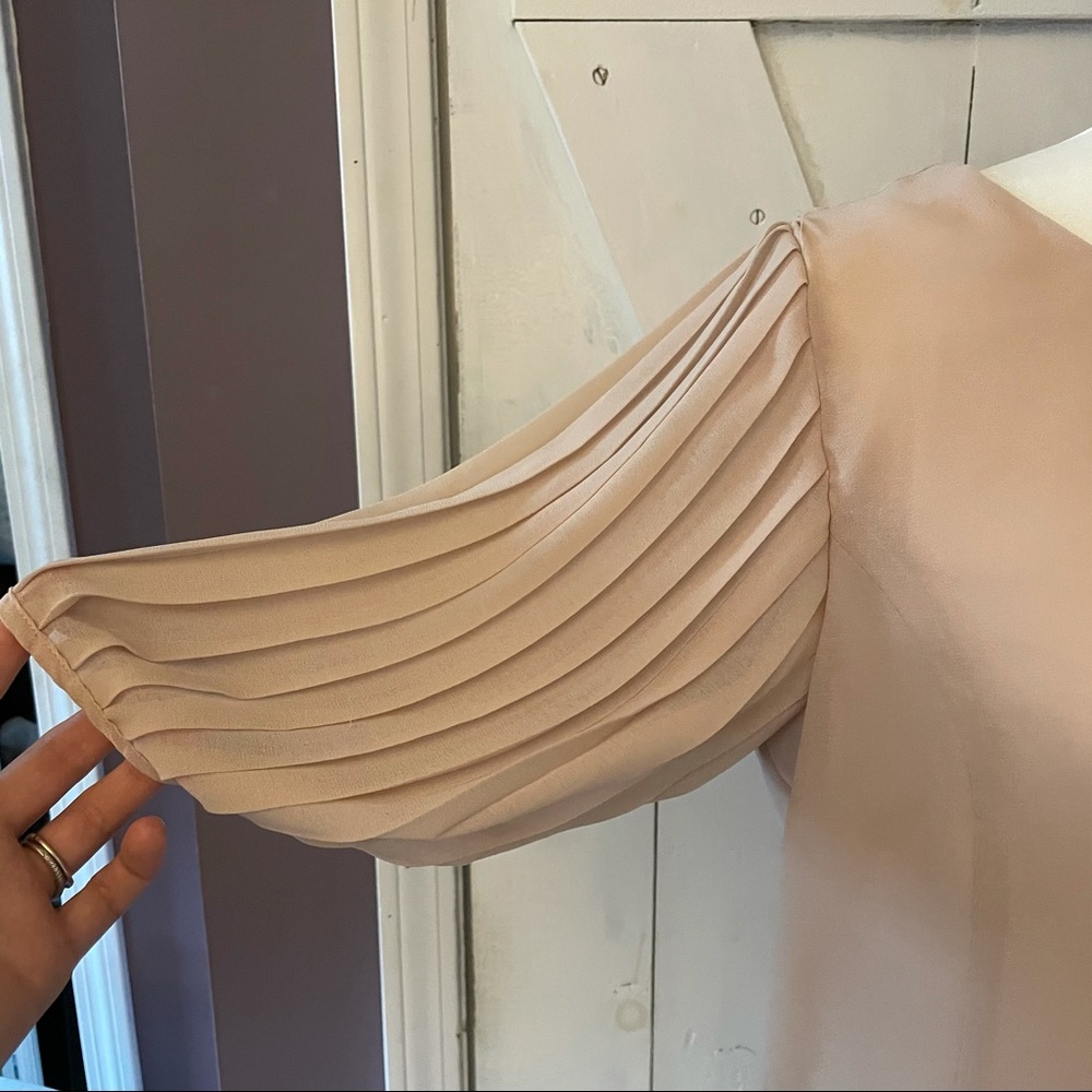 Forever 21 Cream Blouse - Picture 3 of 5